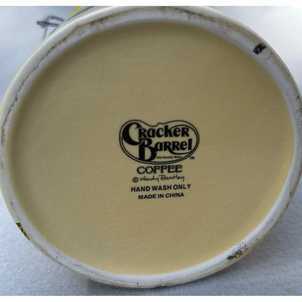 Cracker Barrel Coffee Canister Wendy Bentley Cream Ceramic Jar Cookies Treats